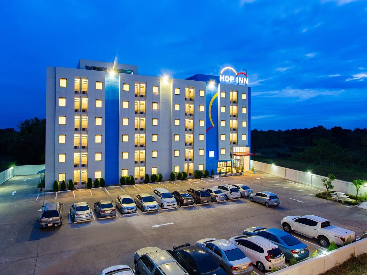 Hop Inn Nakhon Szavan Kültér fotó