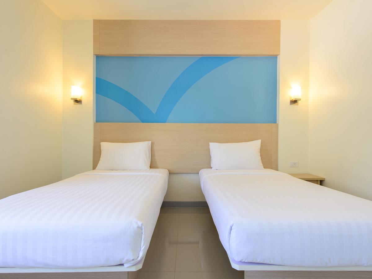 Hop Inn Nakhon Szavan Kültér fotó