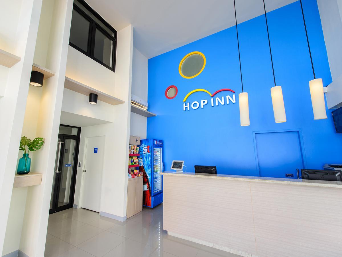 Hop Inn Nakhon Szavan Kültér fotó